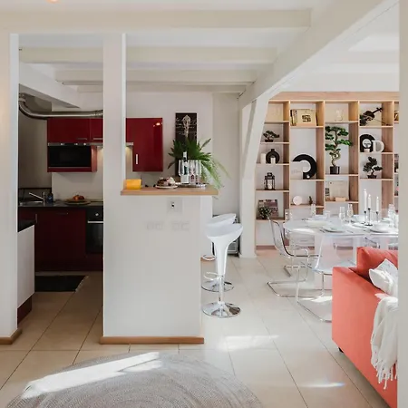 Apartment Days - Attic Maisonette With Netflix And Workspace In New Town Prague